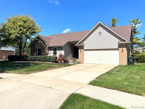5859 Calgary Ct, Sterling Heights, MI 48314