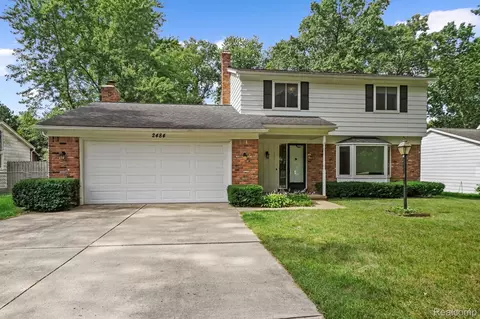 2484 Horace St, West Bloomfield, MI 48324