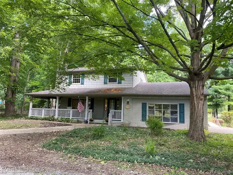 2297 Hannan Rd, Westland, MI 48186