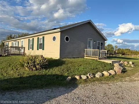 5224 Duce Rd, Kenockee, MI 48006