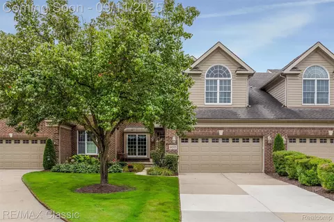 44505 Broadmoor Blvd, Northville, MI 48168