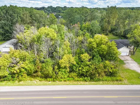 0 N Vacant Land N Elms Rd, Flint, MI 48532 photo 6
