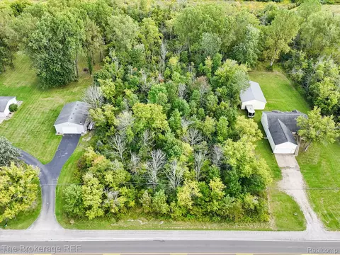 0 N Vacant Land N Elms Rd, Flint, MI 48532 photo 9