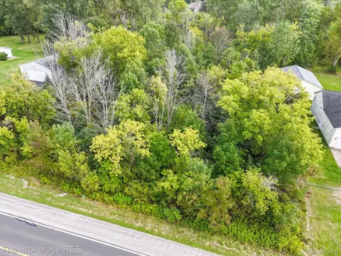 0 N Vacant Land N Elms Rd, Flint, MI 48532 photo 8