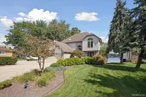 348 N Liberty St, Belleville, MI 48111