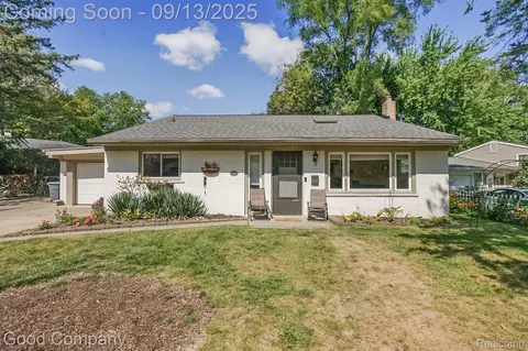 1299 Catalpa Dr, Rochester, MI 48307
