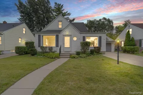 2251 Harvard Rd, Berkley, MI 48072