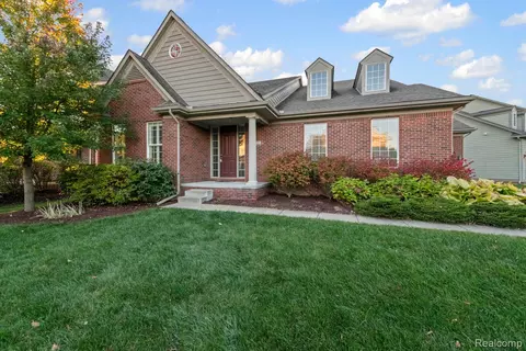 51229 Glen Hollow Ave, Canton, MI 48188