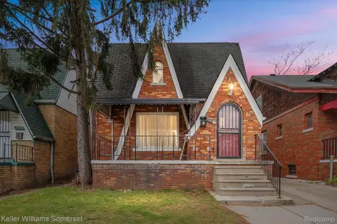 15087 Pinehurst St, Detroit, MI 48238