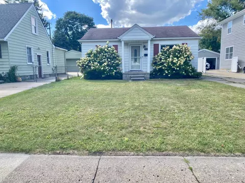 3601 Durham Rd, Royal Oak, MI 48073