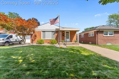 3355 Edsel St, Trenton, MI 48183