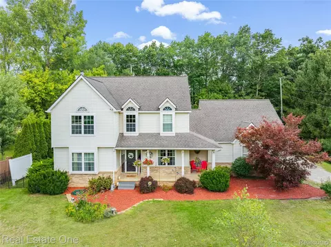 4445 Old Warner Ct, Brighton, MI 48380