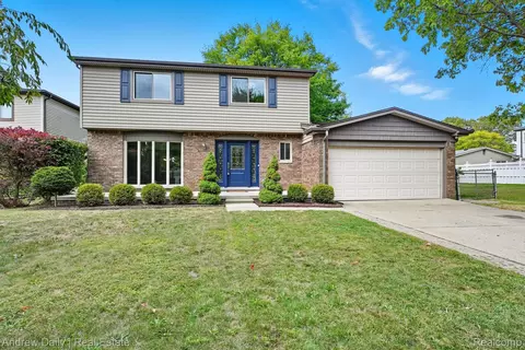 7453 Emerson Dr, Canton, MI 48187