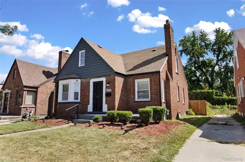 18700 Murray Hill St, Detroit, MI 48235