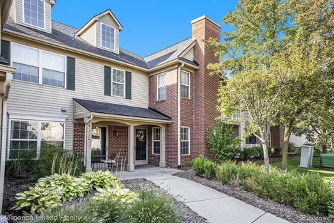 4184 Hampton Ridge Blvd, Genoa, MI 48843