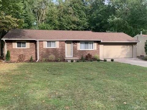 2011 S Brandon St, Westland, MI 48186