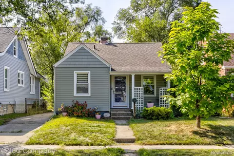 1709 Beaufield St, Ferndale, MI 48220