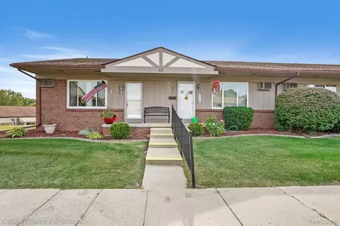 25364 Potomac Dr #1, South Lyon, MI 48178