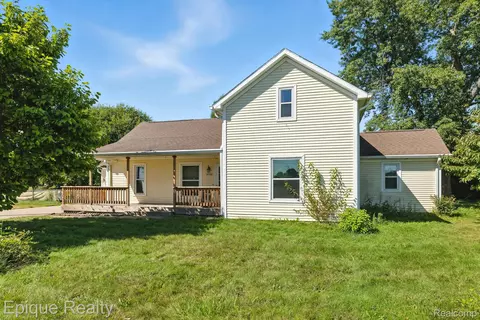 4294 Rochester Rd, Dryden, MI 48428