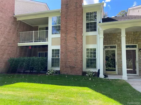 56246 Troon N #195, Shelby Township, MI 48316