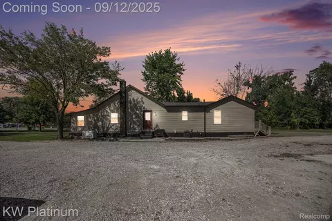 59290 North Ave, Ray, MI 48096