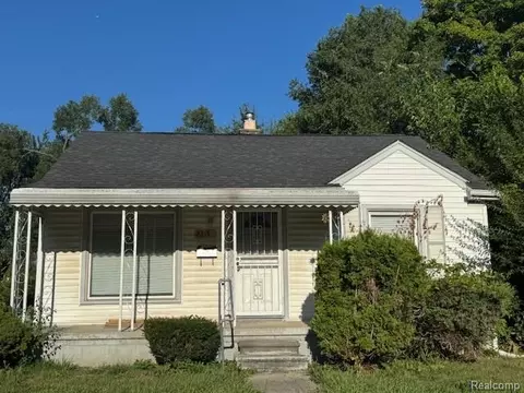 8215 Mansfield St, Detroit, MI 48228