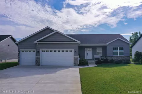 13431 Patrick Dr, Linden, MI 48451