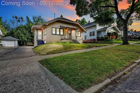 920 Belmont Ave, Flint, MI 48503