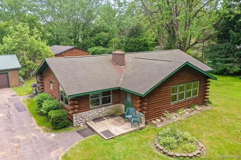 5180 Hillsboro Rd, Springfield, MI 48350