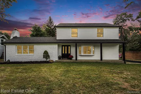 51275 7 Mile Rd, Northville, MI 48167