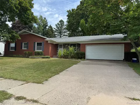 16950 Kinloch, Redford, MI 48240