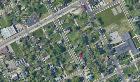 4518 Pennsylvania St, Detroit, MI 48214