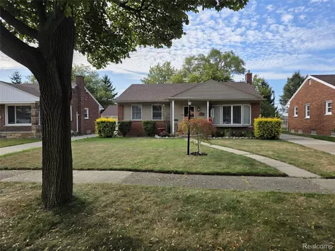 1026 Linden St, Dearborn, MI 48124