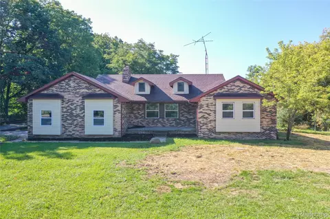11120 Green Rd, Goodrich, MI 48438