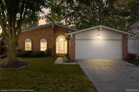829 Glenulline Dr, Canton, MI 48187