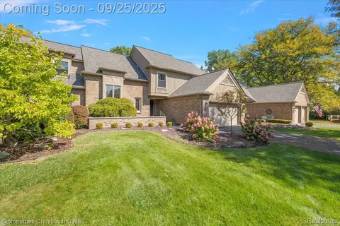 13150 Hidden Creek Dr, Plymouth, MI 48170