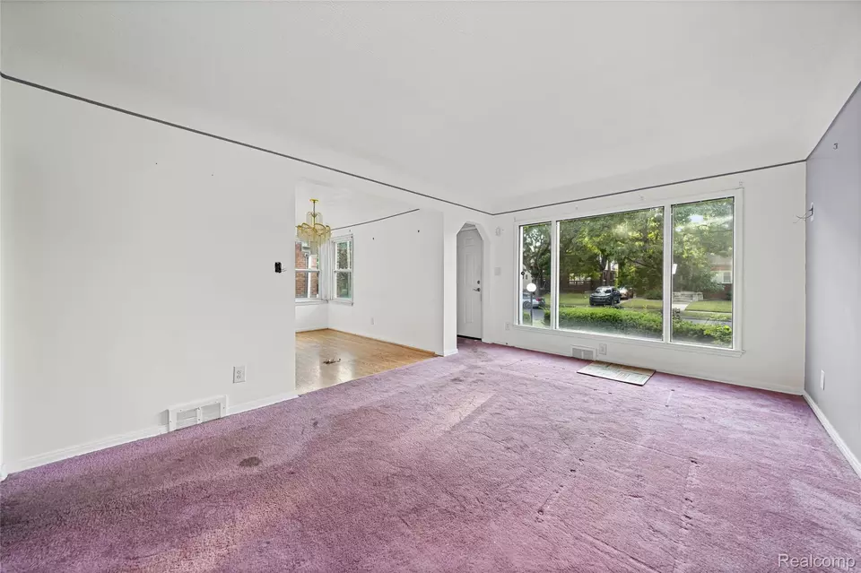 Living - 14966 Prevost St, Detroit, MI 48227 photo 2 of 6