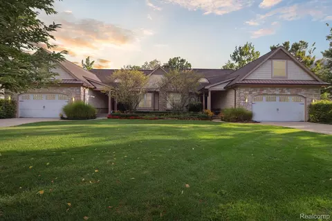 12104 Tullymore Dr, Austin, MI 49346
