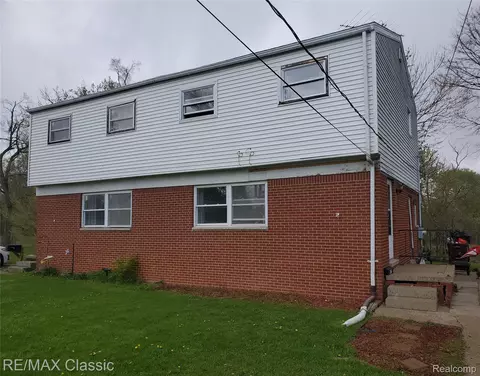 820 Waskin Dr, Tecumseh, MI 49286