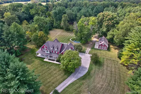 10350 S Horton Rd, Goodrich, MI 48438