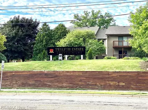 30052 W 12 Mile Rd #66, Farmington Hills, MI 48334