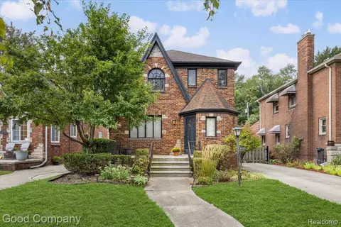 5535 Harvard Rd, Detroit, MI 48224