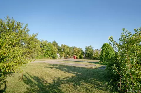 3200 Rochester St, Detroit, MI 48206