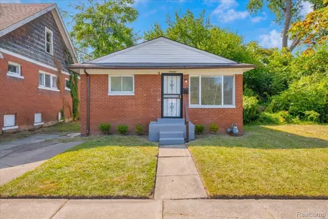 14565 Hartwell St, Detroit, MI 48227