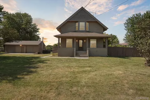 8043 S Dixie Hwy, Erie, MI 48133