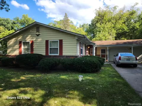 Other - 2340 Pineview Ct, Flushing, MI 48433 photo 1 of 1