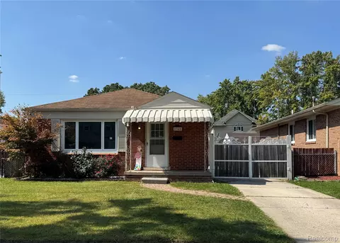 8345 Robindale Ave, Dearborn Heights, MI 48127