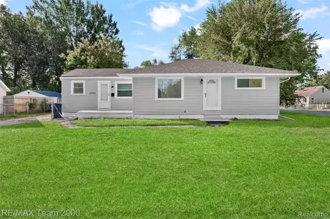 24455 Haskell St, Taylor, MI 48180