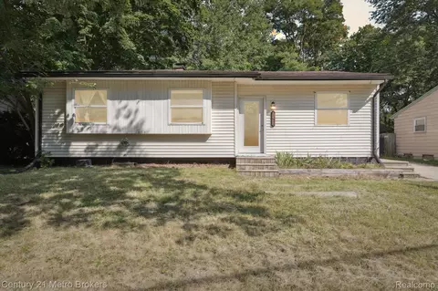 4213 Cabot St, Portage, MI 49002