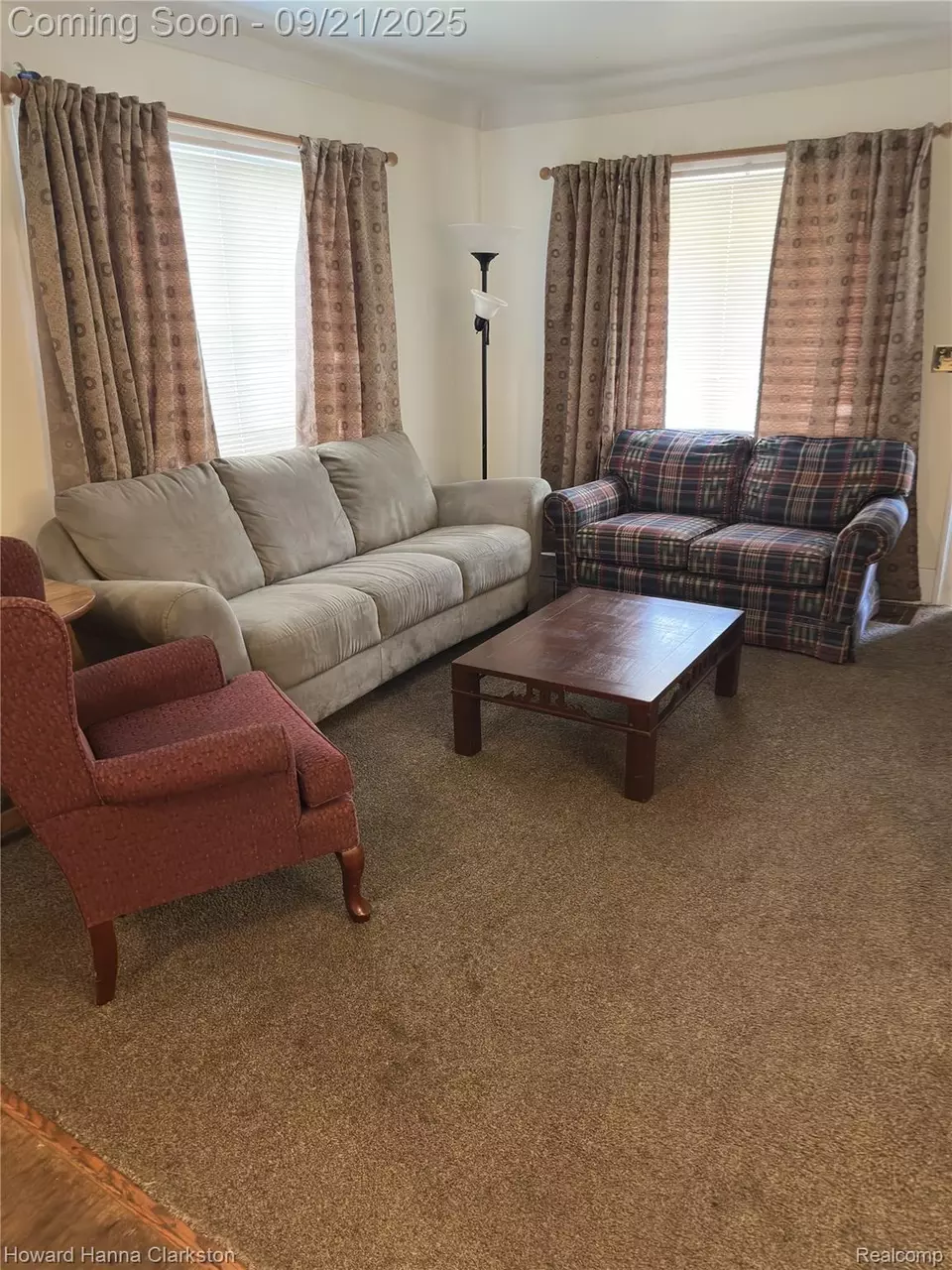 Living - 2014 Monteith St, Flint, MI 48504 photo 1 of 1